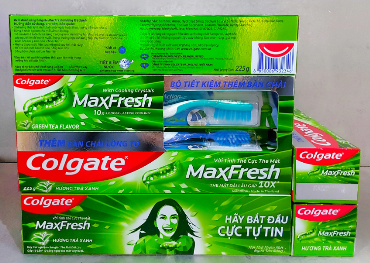 Colgate MaxFresh Toothpaste Greentea 225g